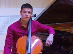 Студент 2 курса Михаил Родионов примет участие в гастрольном турне юношеского оркестра под руководством Юрия Башмета