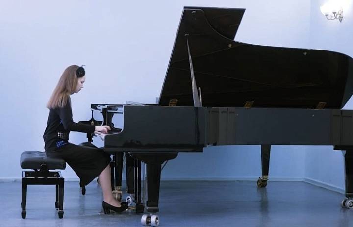 Анна Никольская стала победителем международного конкурса пианистов