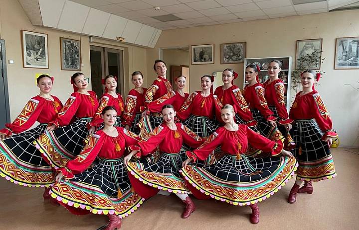 Ансамбль студентов Саратовского областного колледжа искусств стал победителем конкурса национального танца