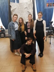 Студенты колледжа на открытии фестиваля «Сотворчество»