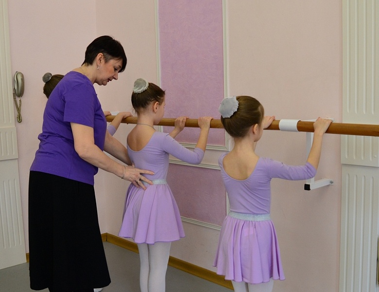 Руководители хореографических коллективов области приняли участие в мастер – классах по классическому и народному танцам