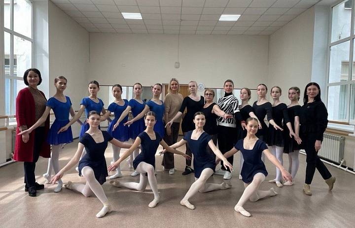 Преподаватели филиала Саратовского областного колледжа искусств в г. Марксе провели мастер-классы для юных музыкантов