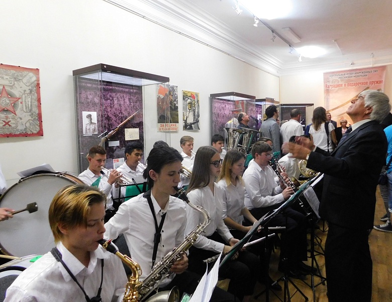 Участие ансамбля духовых инструментов в Саратовском областном музее краеведения