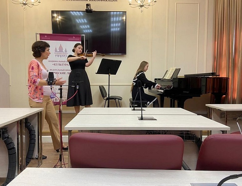 «Творческие люди»: В Саратове прошли мастер-классы ведущих преподавателей Санкт-Петербургской консерватории